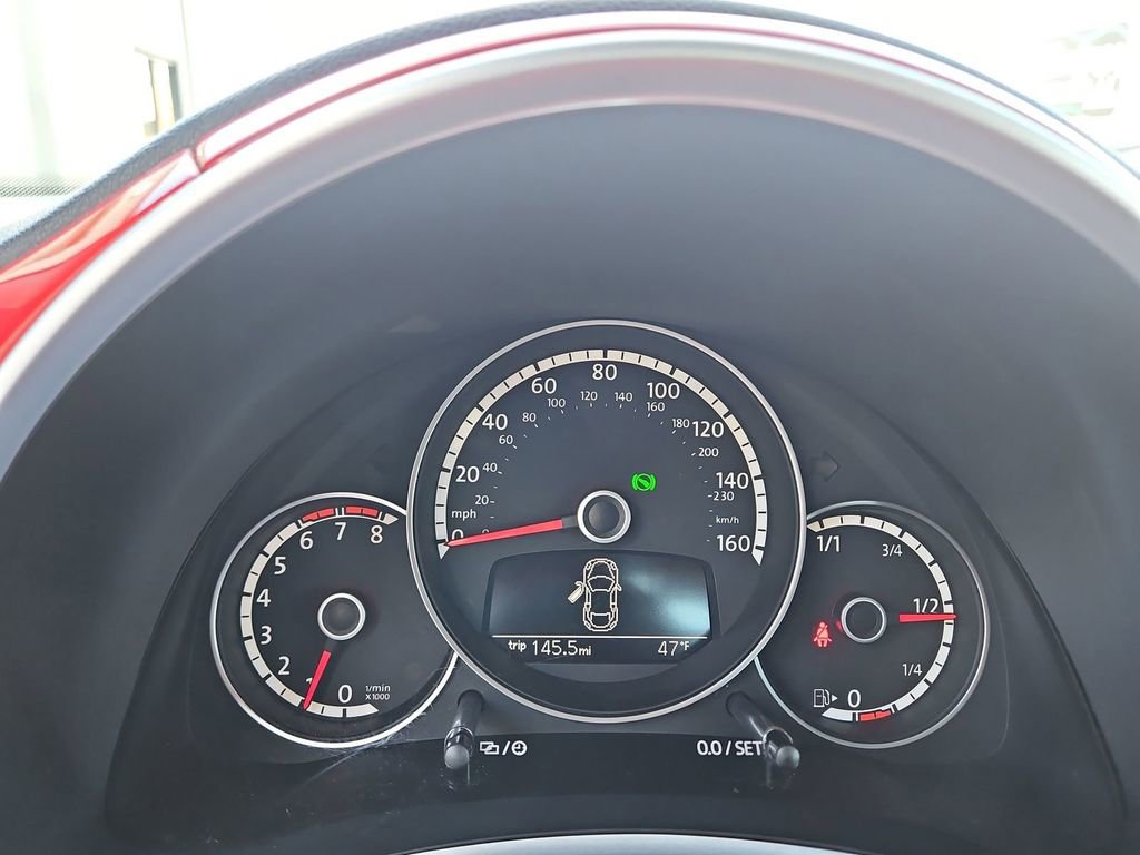 Used 2014 Volkswagen Beetle 2.5 image 15