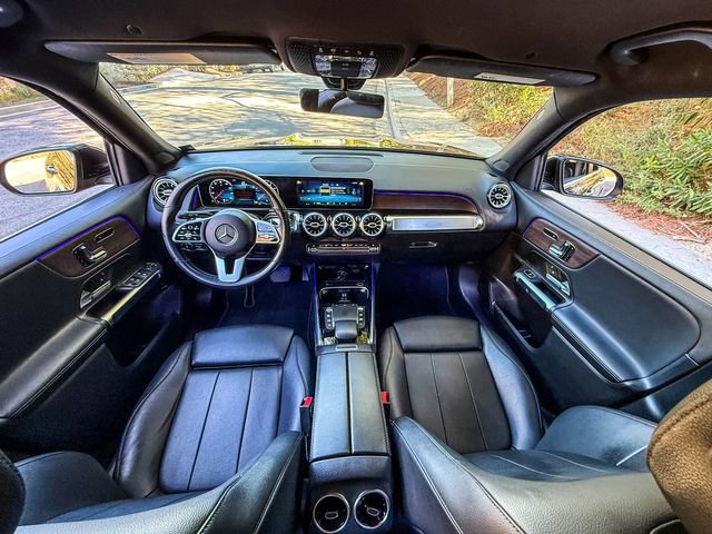Used 2021 Mercedes-Benz GLB 250 w/ Premium Package image 6