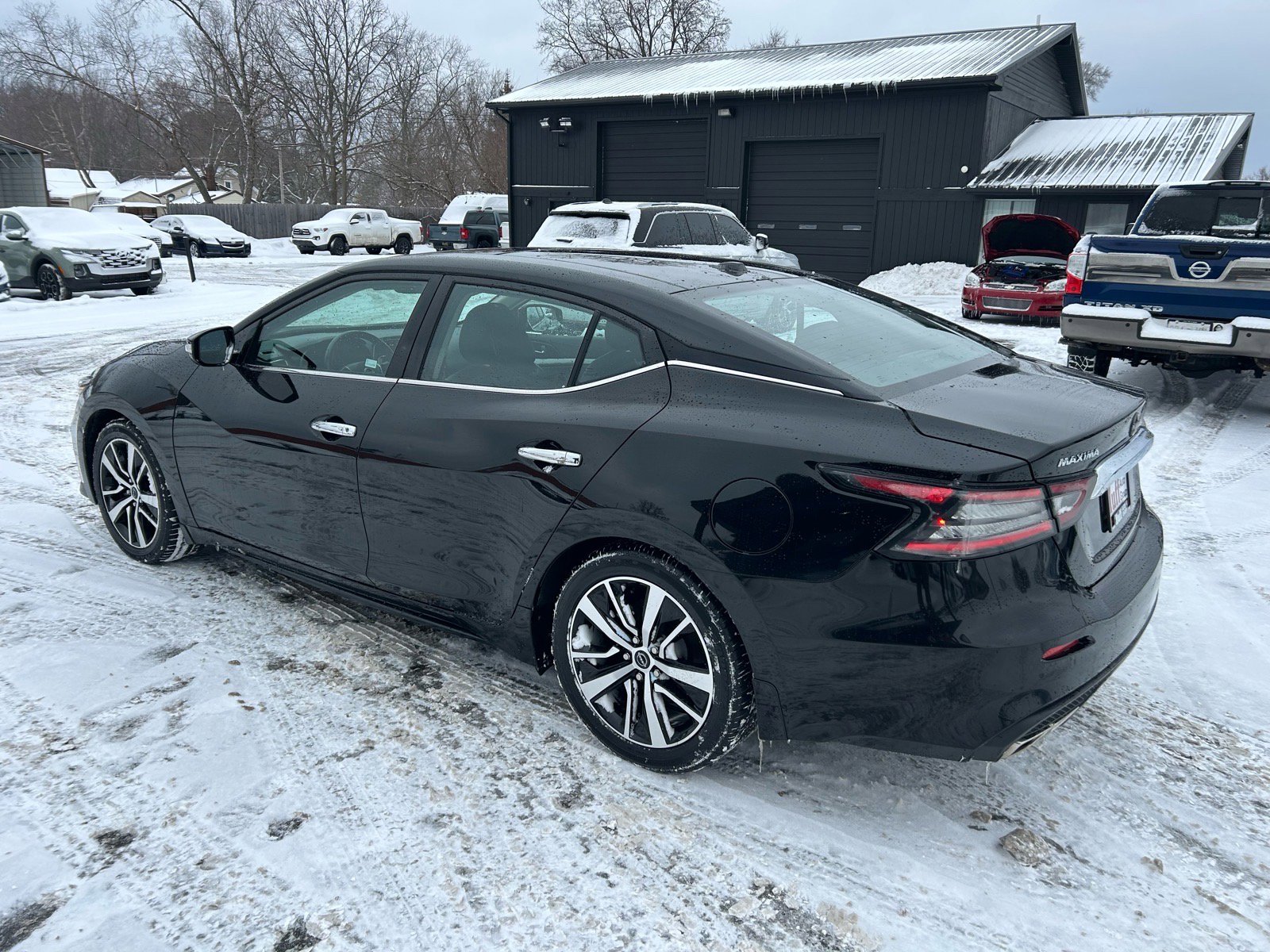 Used 2023 Nissan Maxima SL image 6