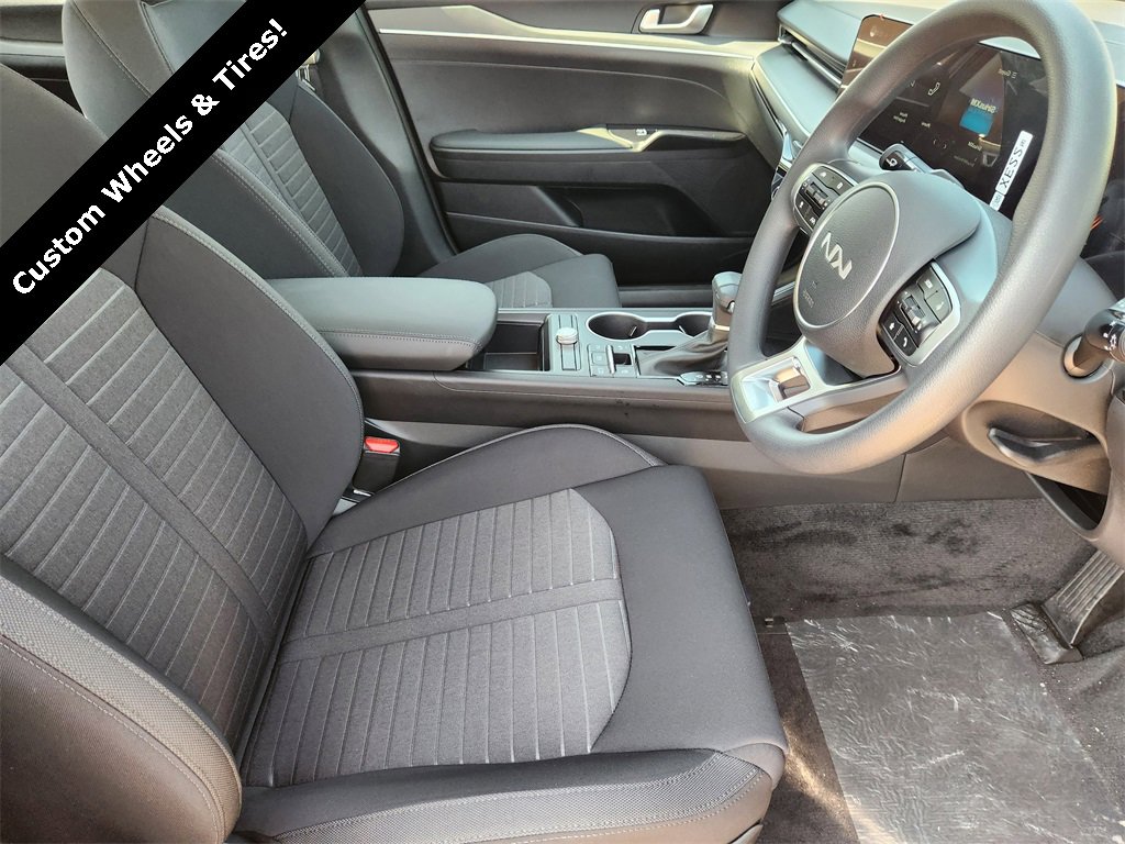 New 2026 Kia K5 LXS image 9