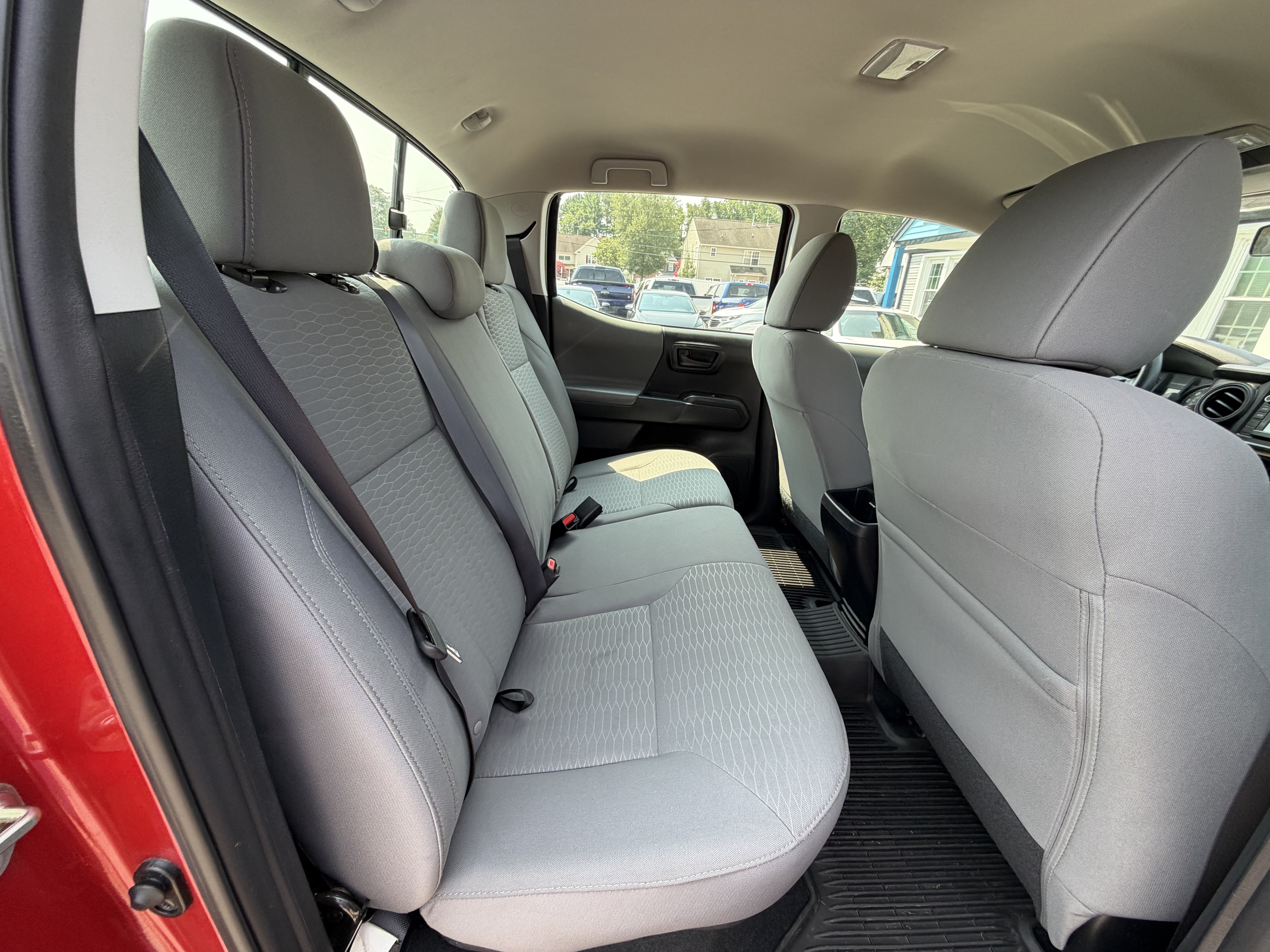 Used 2017 Toyota Tacoma SR w/ SR Convenience Package RWD image 17