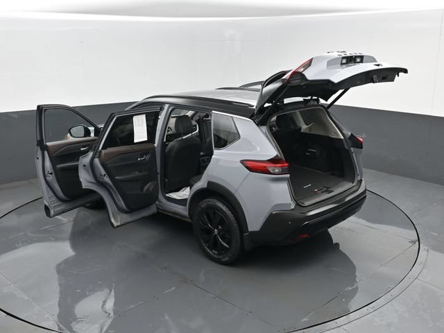 Used 2023 Nissan Rogue SV w/ SV Premium Package AWD/4WD image 29