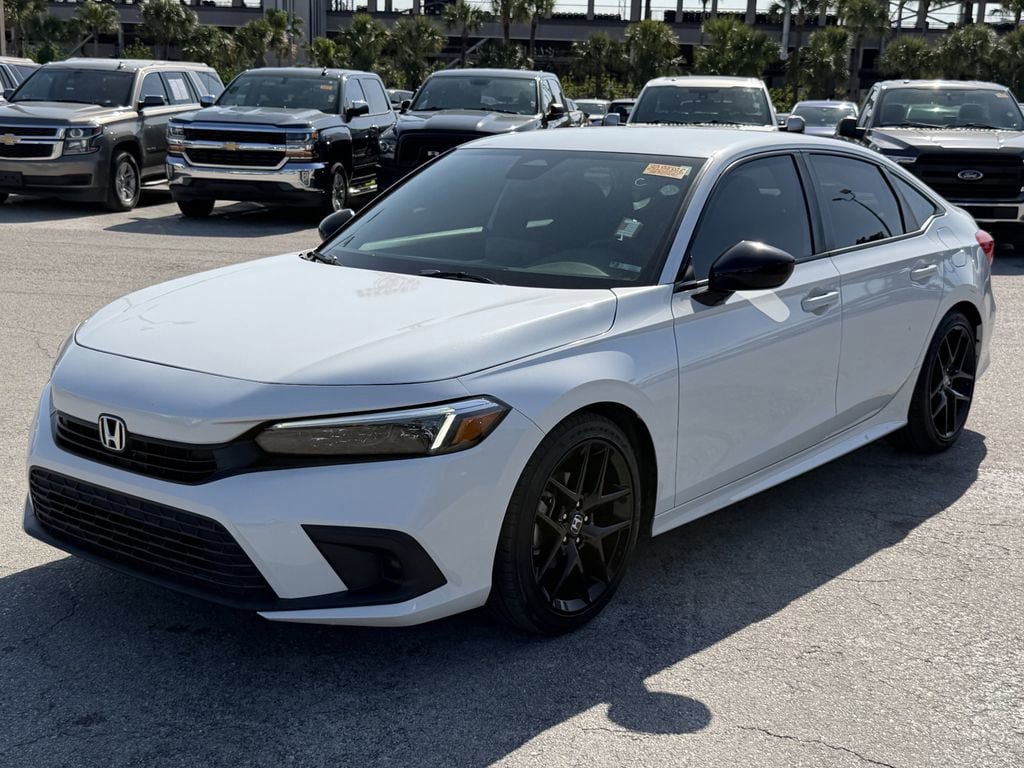Used 2023 Honda Civic Sport image 9
