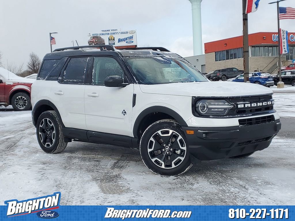 Used 2024 Ford Bronco Sport Outer Banks image 1