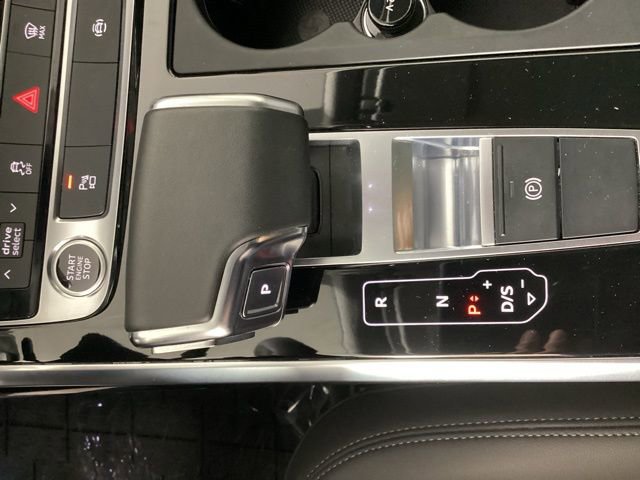 Certified 2025 Audi Q7 3.0T Premium w/ Convenience Package image 27