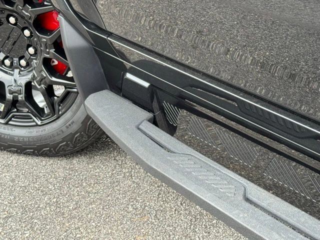 Used 2024 GMC Hummer EV 2X image 14