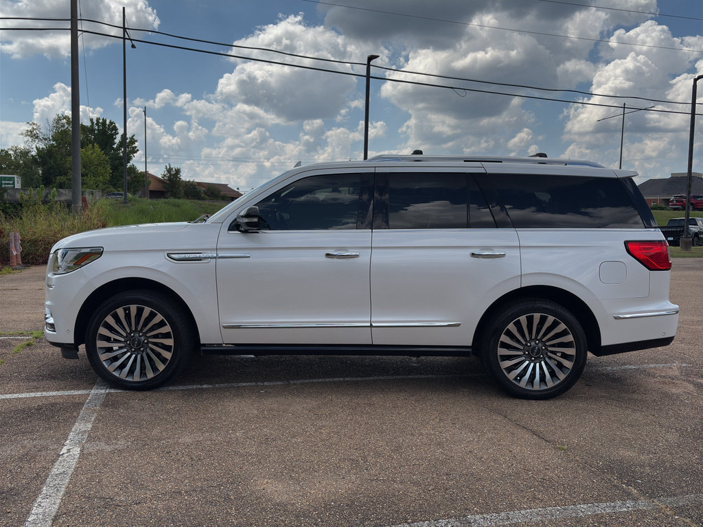 Used 2019 Lincoln Navigator Reserve w/ Cargo Package AWD/4WD image 10