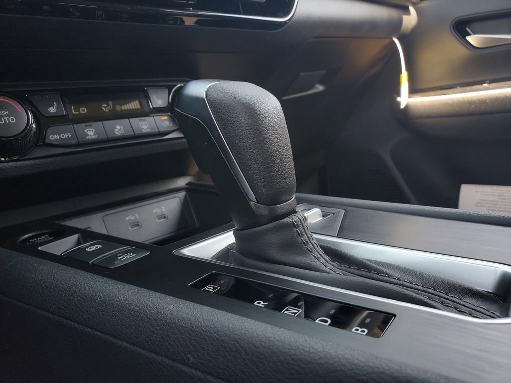 New 2026 Nissan Kicks SV AWD/4WD image 27