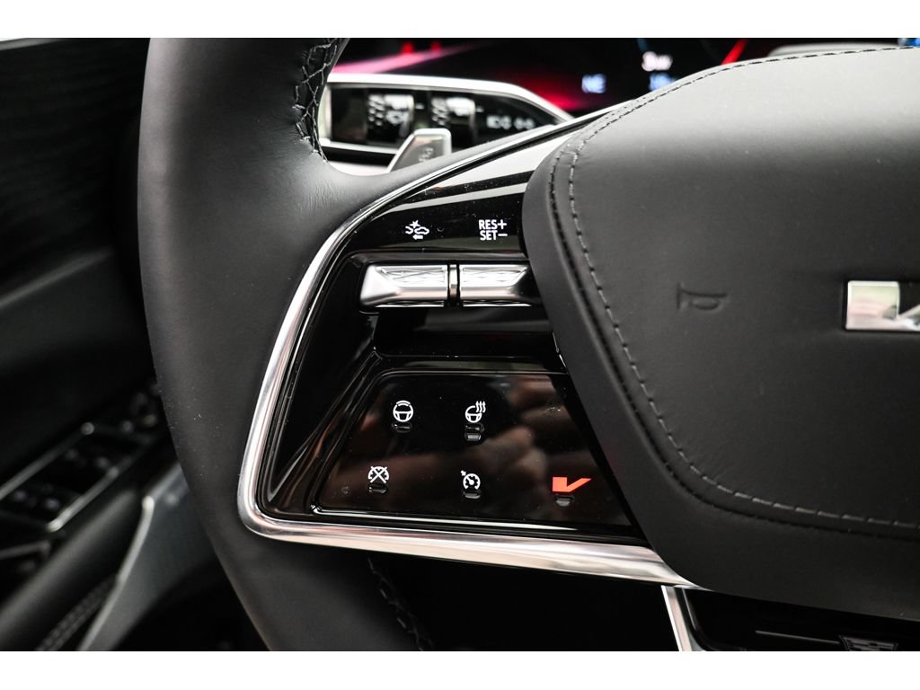 New 2026 Cadillac Lyriq V w/ Exterior Carbon Fiber Package AWD/4WD image 29
