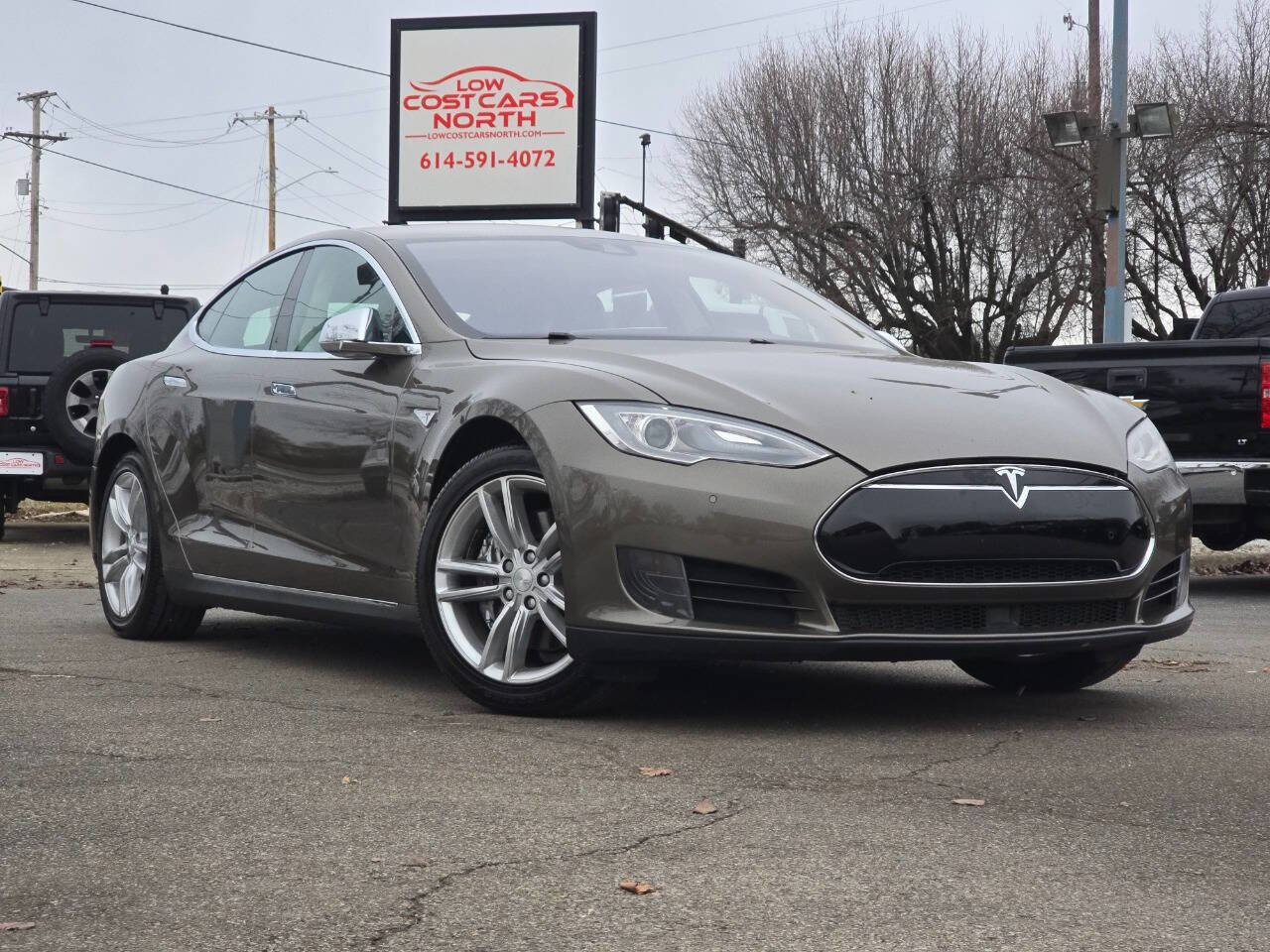 Used 2016 Tesla Model S 70 image 2