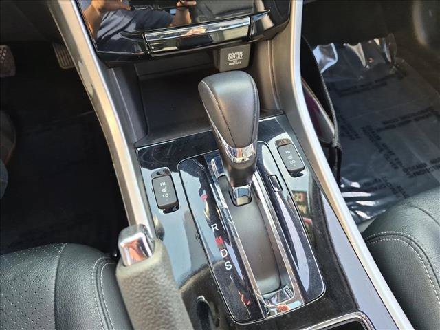Used 2017 Honda Accord Touring image 12