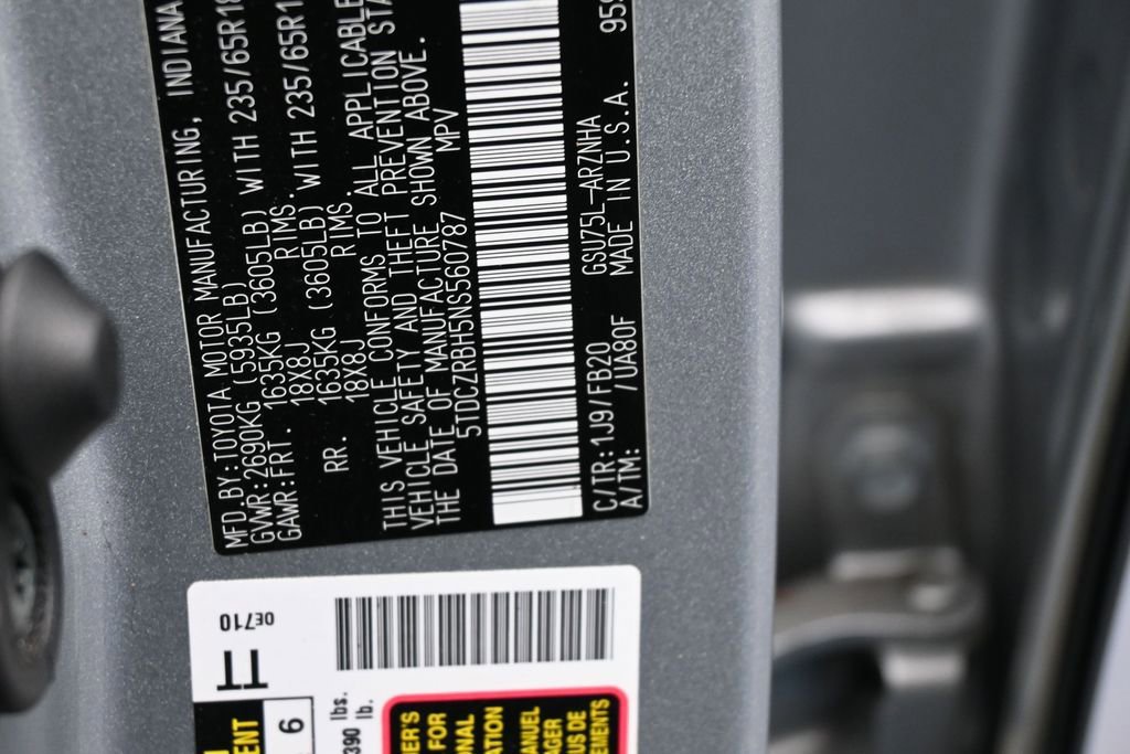 Used 2022 Toyota Highlander L AWD/4WD image 16