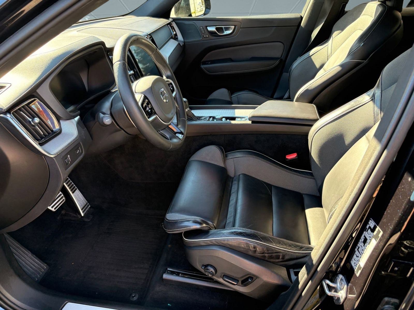 Used 2020 Volvo XC60 T6 R-Design w/ Protection Package Premier image 5