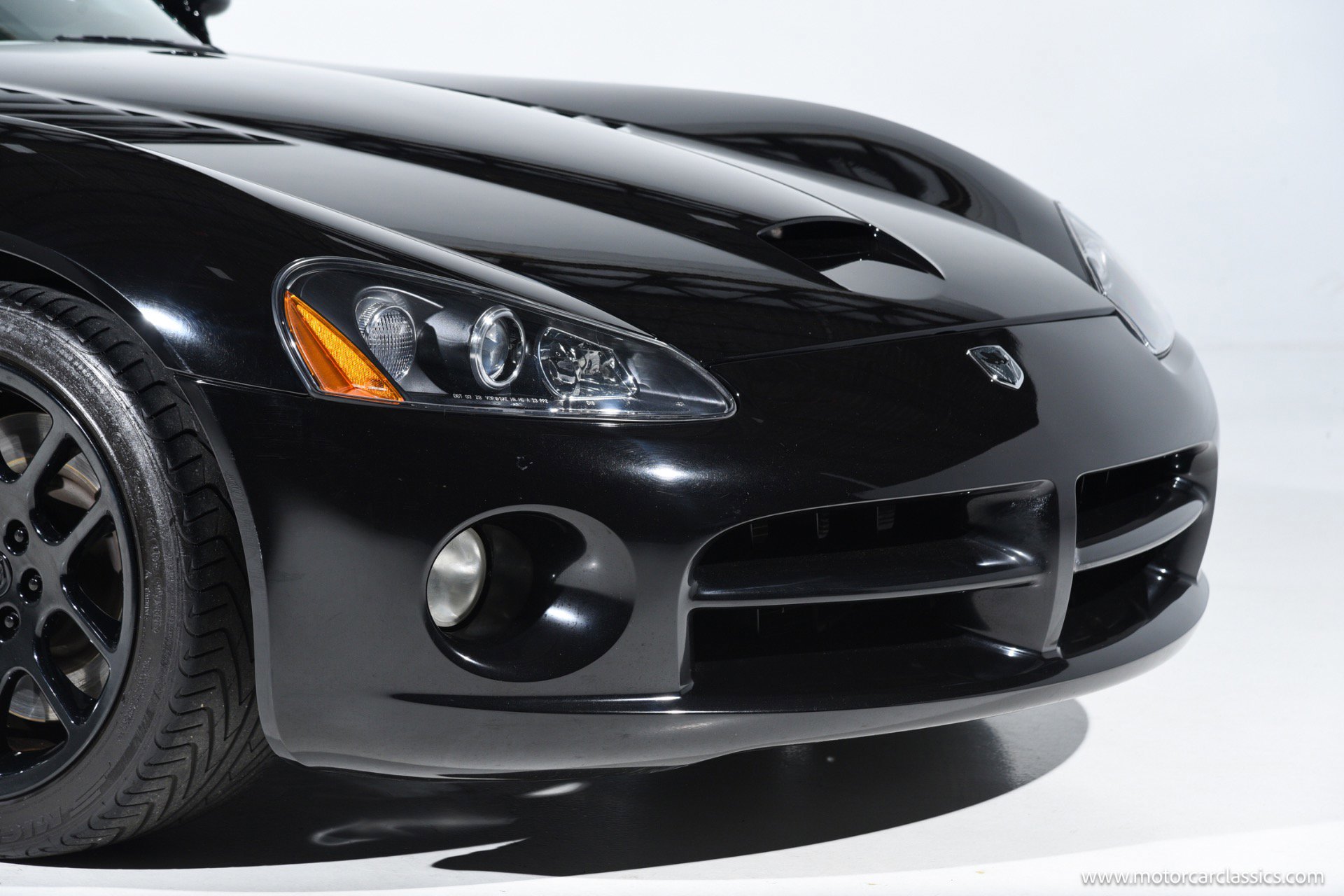 Used 2004 Dodge Viper SRT-10 RWD image 10