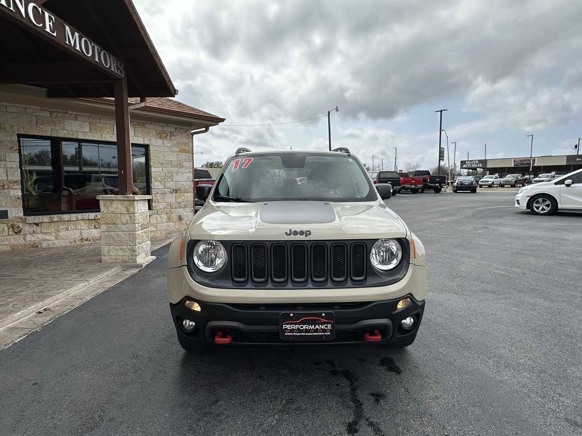 Used 2017 Jeep Renegade Trailhawk image 5