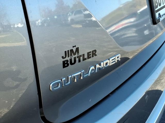 Used 2024 Mitsubishi Outlander AWD image 24