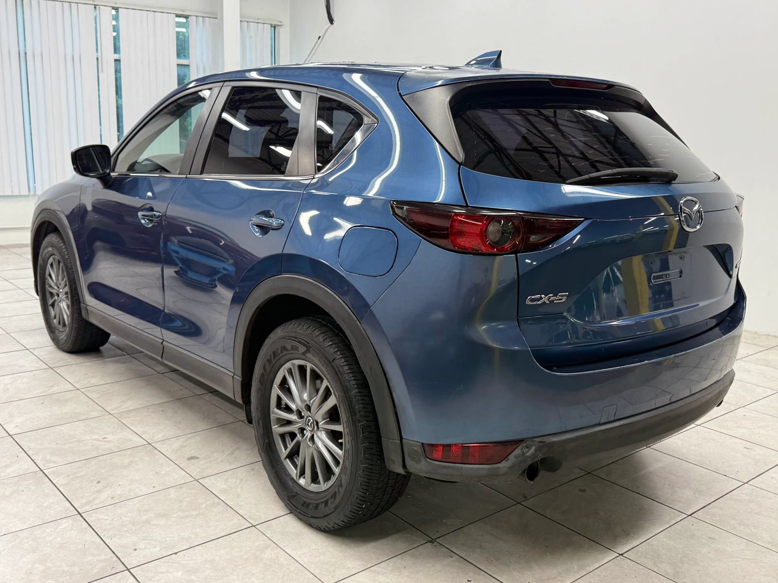 Used 2018 MAZDA CX-5 Sport FWD image 8