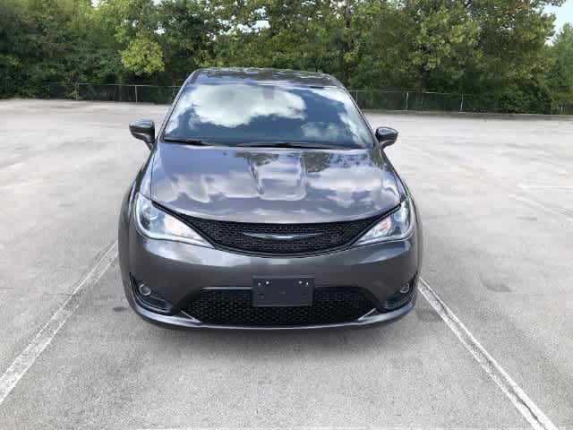 Certified 2020 Chrysler Pacifica Touring w/ S Appearance Package FWD image 9