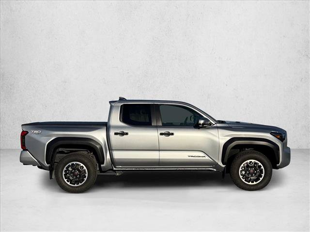 Used 2024 Toyota Tacoma TRD Off-Road w/ TRD Off Road Premium Package AWD/4WD image 4