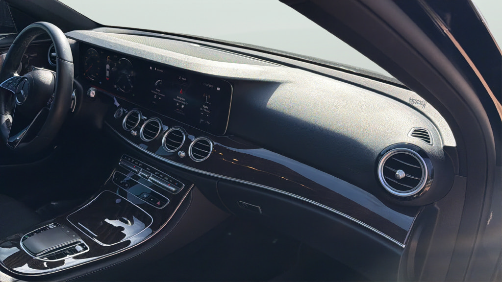 Used 2022 Mercedes-Benz E 350 Sedan image 28