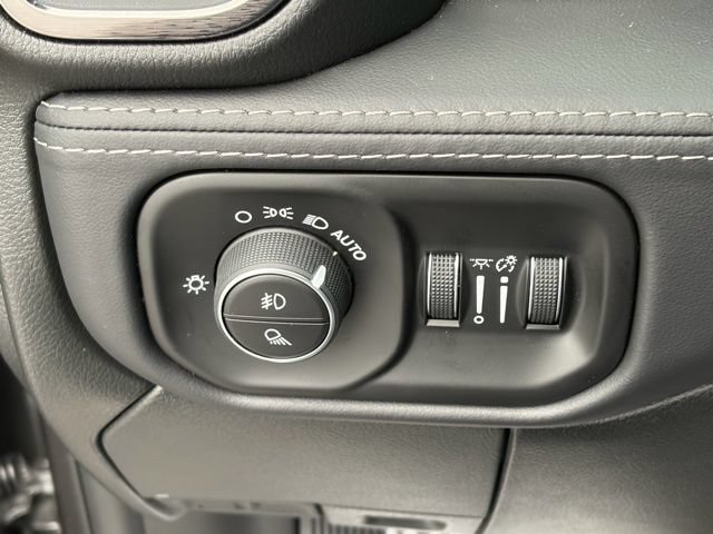 New 2026 RAM 3500 Limited AWD/4WD image 27
