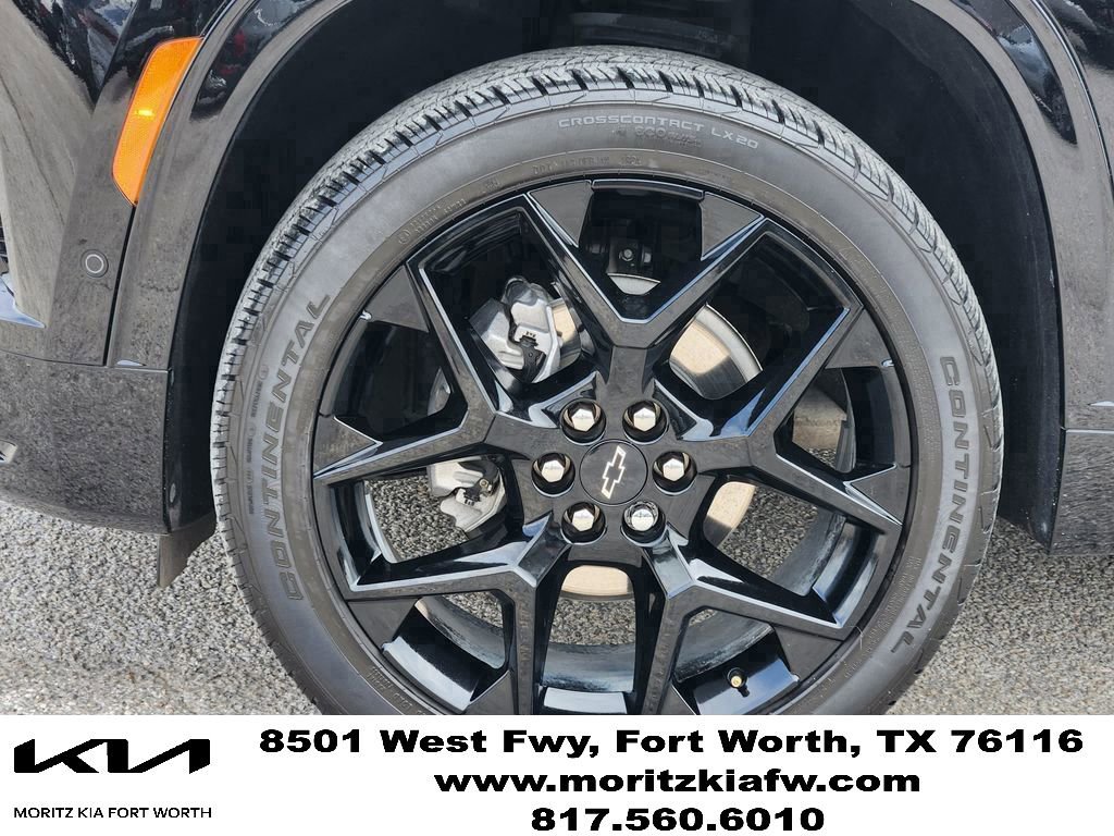 Used 2024 Chevrolet Traverse RS FWD image 9