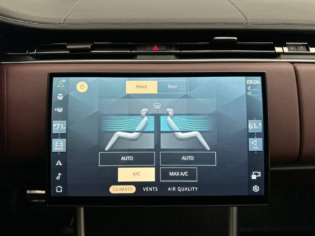 Certified 2025 Land Rover Range Rover SE AWD/4WD image 25