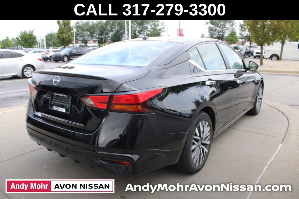 Used 2025 Nissan Altima 2.5 SV FWD image 7