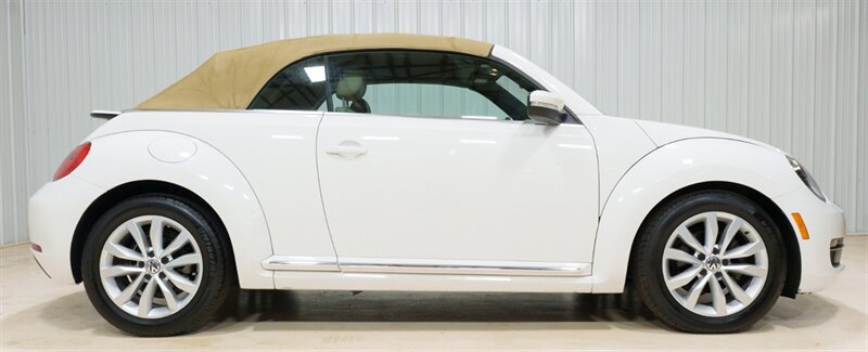 Used 2013 Volkswagen Beetle TDI FWD image 15