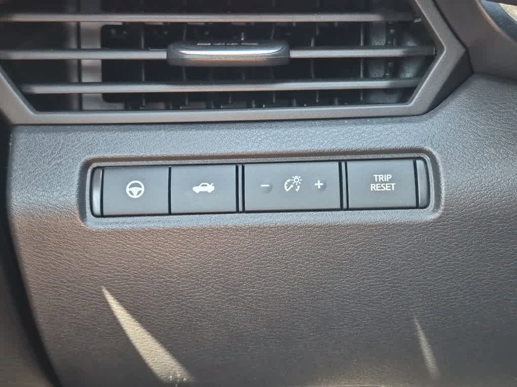 Used 2024 Nissan Altima 2.5 SL FWD image 19