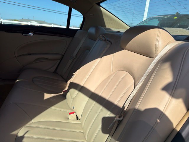 Used 2011 Buick Lucerne CXL FWD image 14