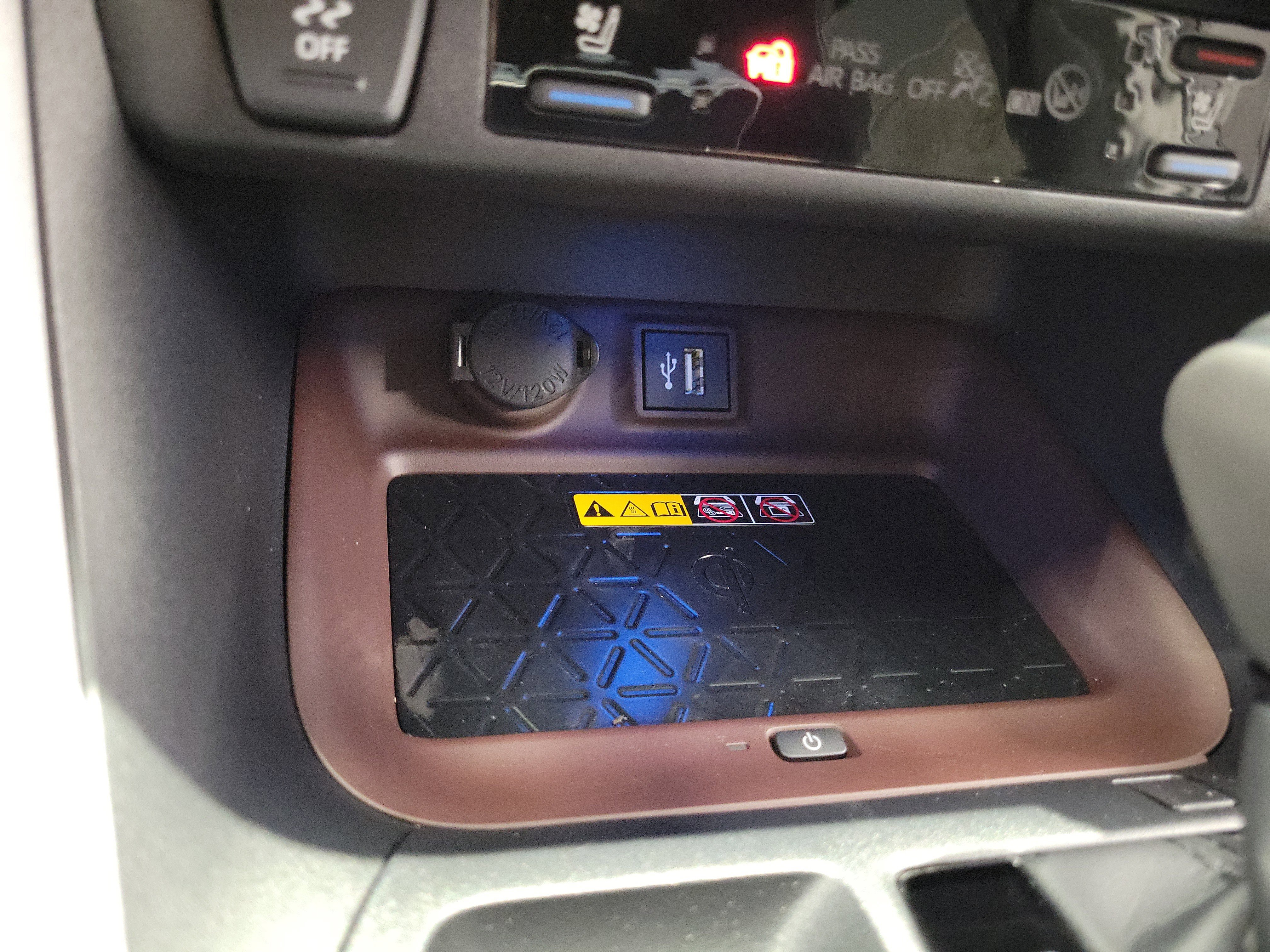 Certified 2025 Toyota RAV4 Limited image 30