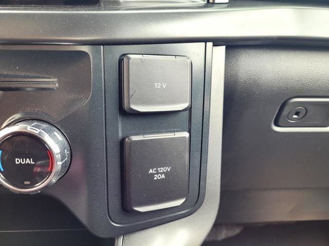 Certified 2025 Ford F150 Tremor AWD/4WD image 17