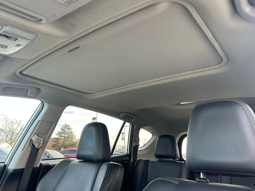 Used 2015 Toyota RAV4 Limited w/ Technology Package image 30