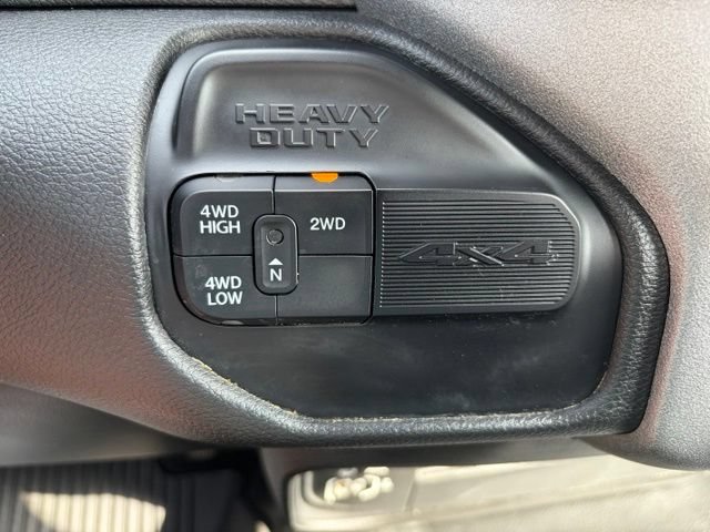 Used 2024 RAM 3500 Tradesman w/ Chrome Appearance Group AWD/4WD image 22