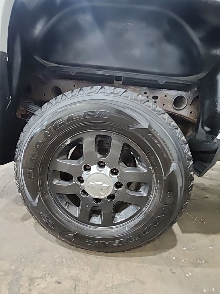 Used 2019 Chevrolet Silverado 2500 W/T AWD/4WD image 8
