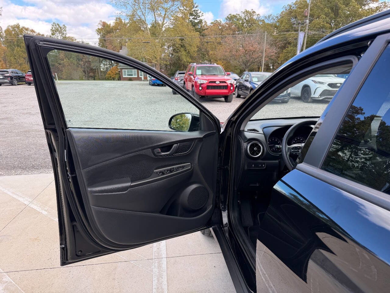 Used 2023 Hyundai Kona SEL w/ Cargo Package image 24