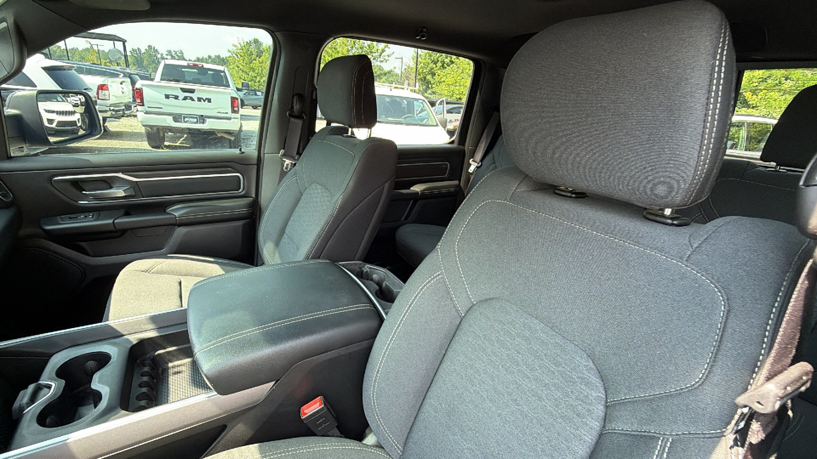 Used 2025 RAM 1500 Big Horn AWD/4WD image 17