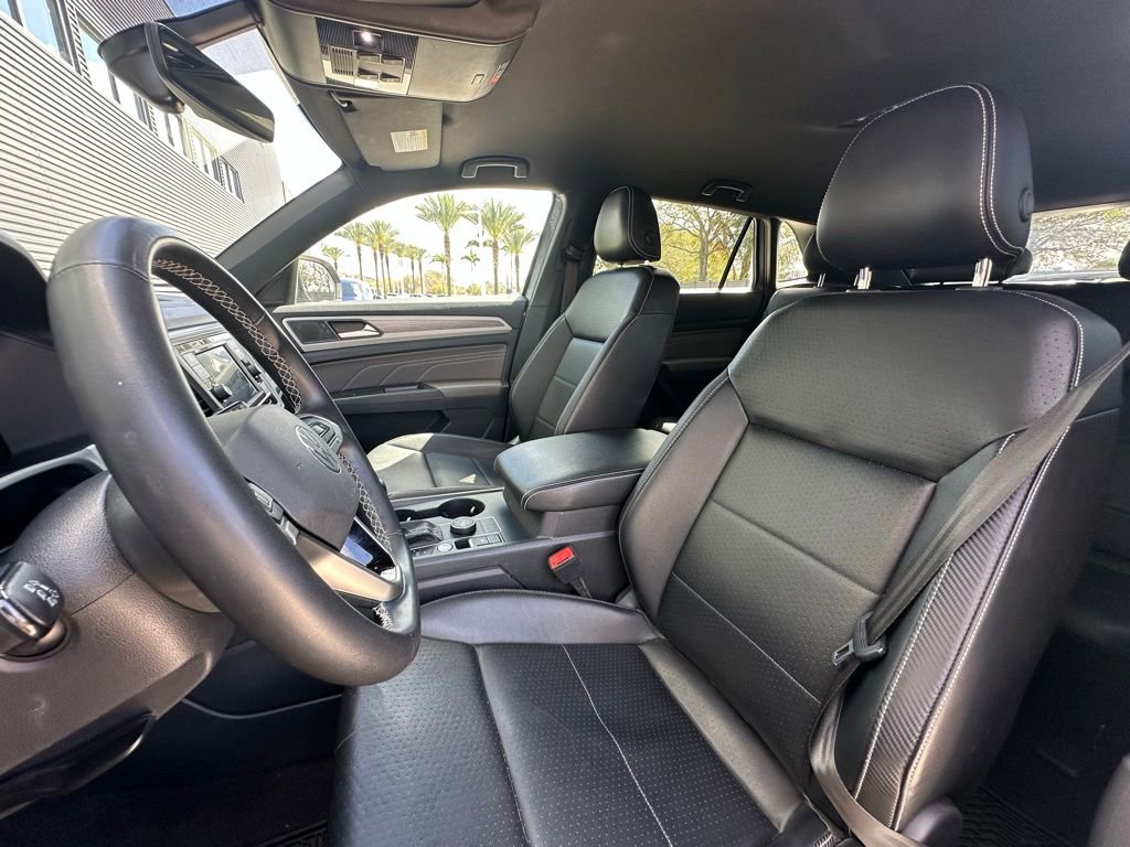 Used 2022 Volkswagen Atlas Cross Sport SE image 5