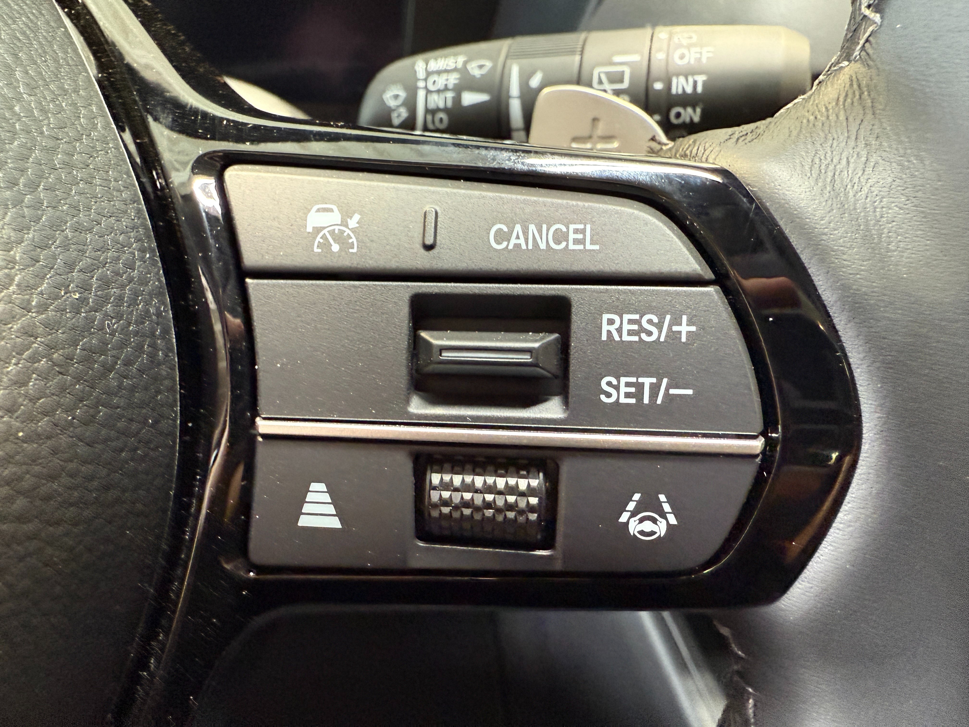 Used 2025 Acura ADX AWD image 18