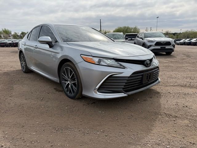 Used 2024 Toyota Camry XLE AWD/4WD image 8