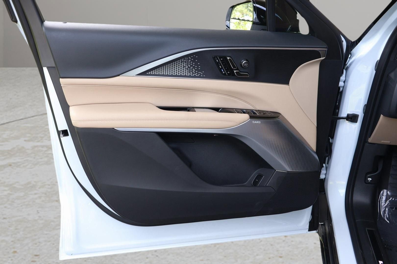 New 2026 Cadillac Lyriq V w/ LPO, Floor Liner Package image 28