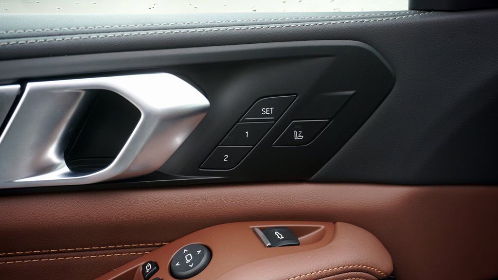 New 2026 BMW X5 xDrive50e AWD/4WD image 10