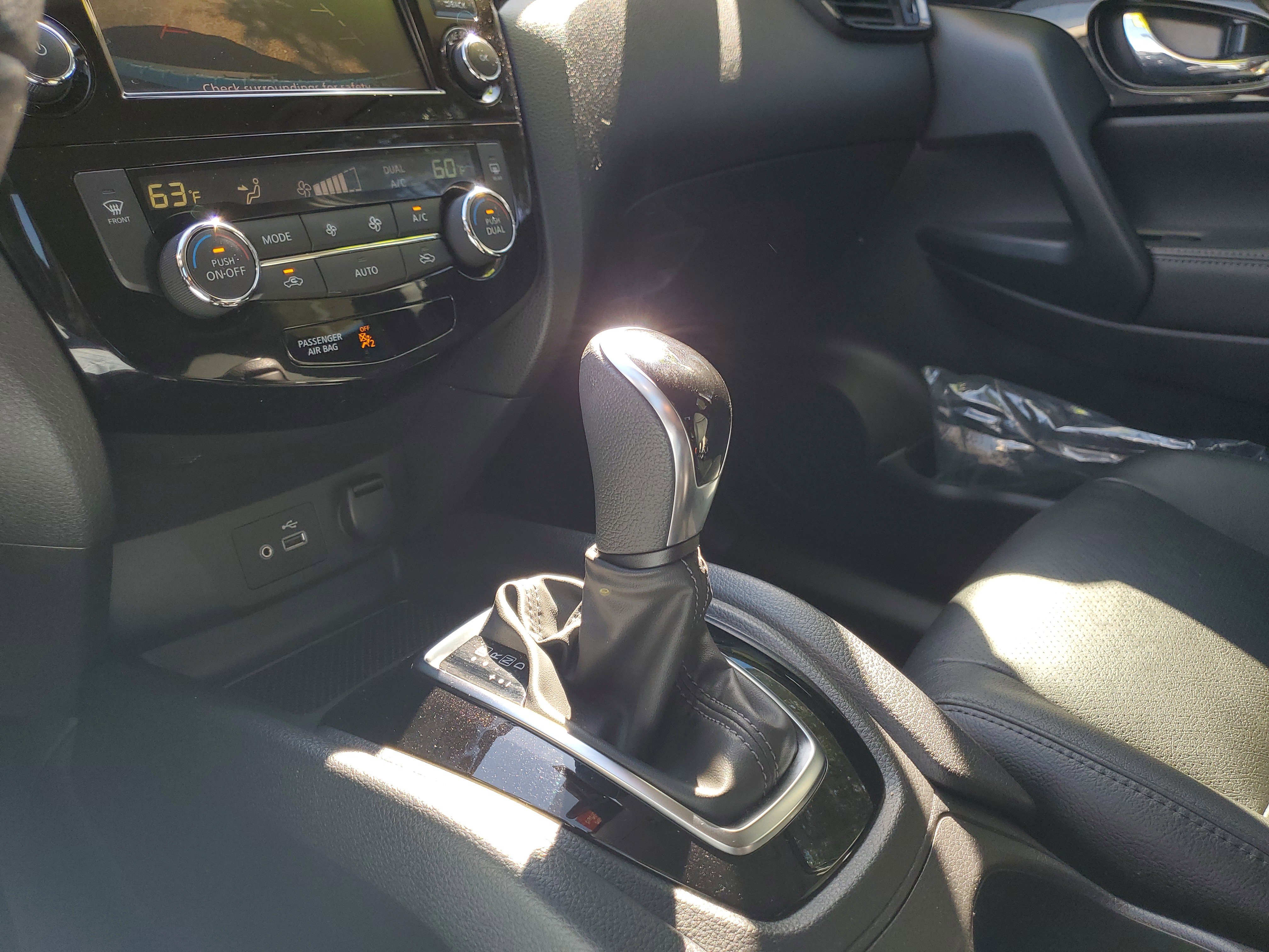 Certified 2022 Nissan Rogue Sport SV image 27