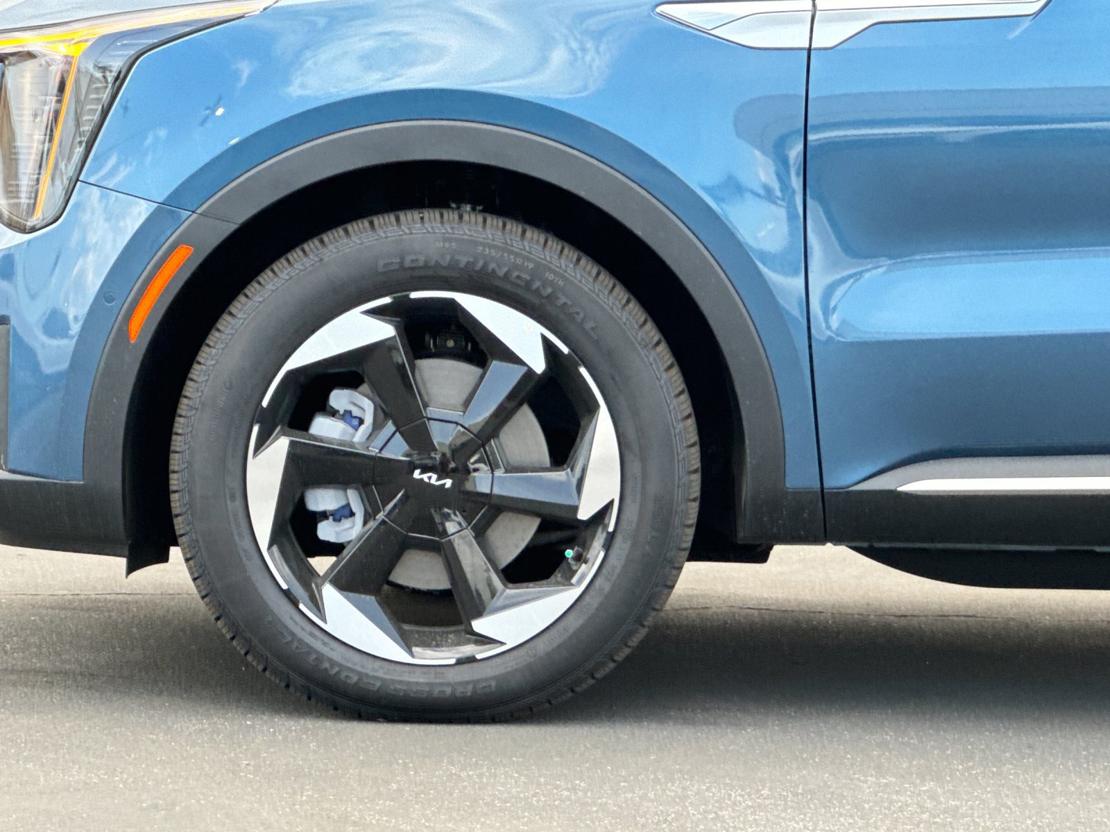 Certified 2025 Kia Sorento SX Prestige AWD/4WD image 32