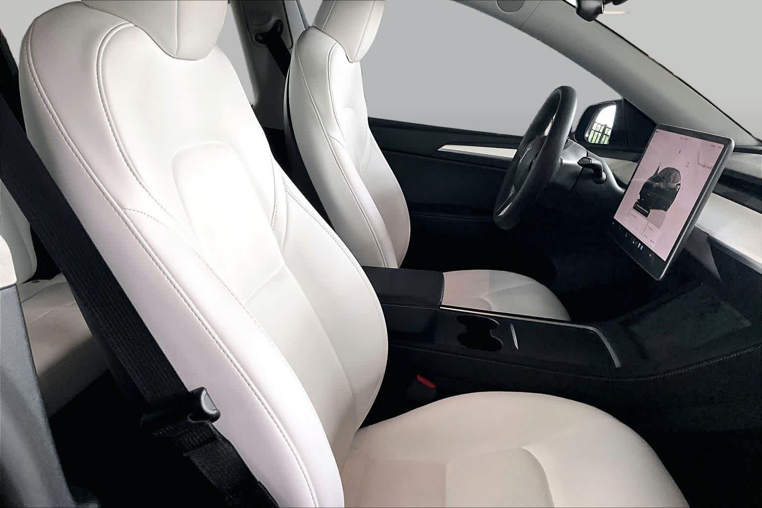 Used 2023 Tesla Model Y AWD image 8