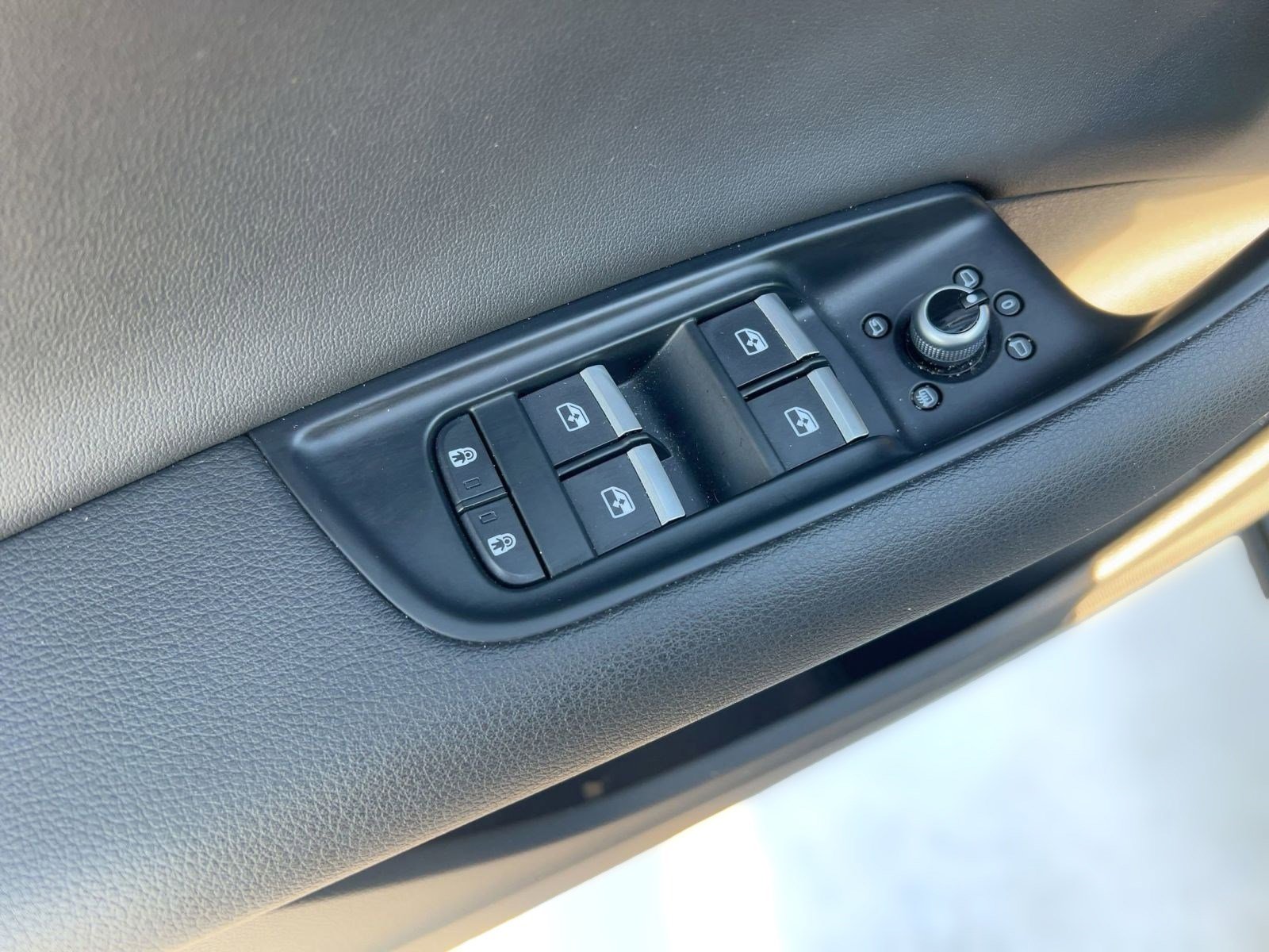 Certified 2023 Audi Q7 2.0T Premium w/ Convenience Package image 13