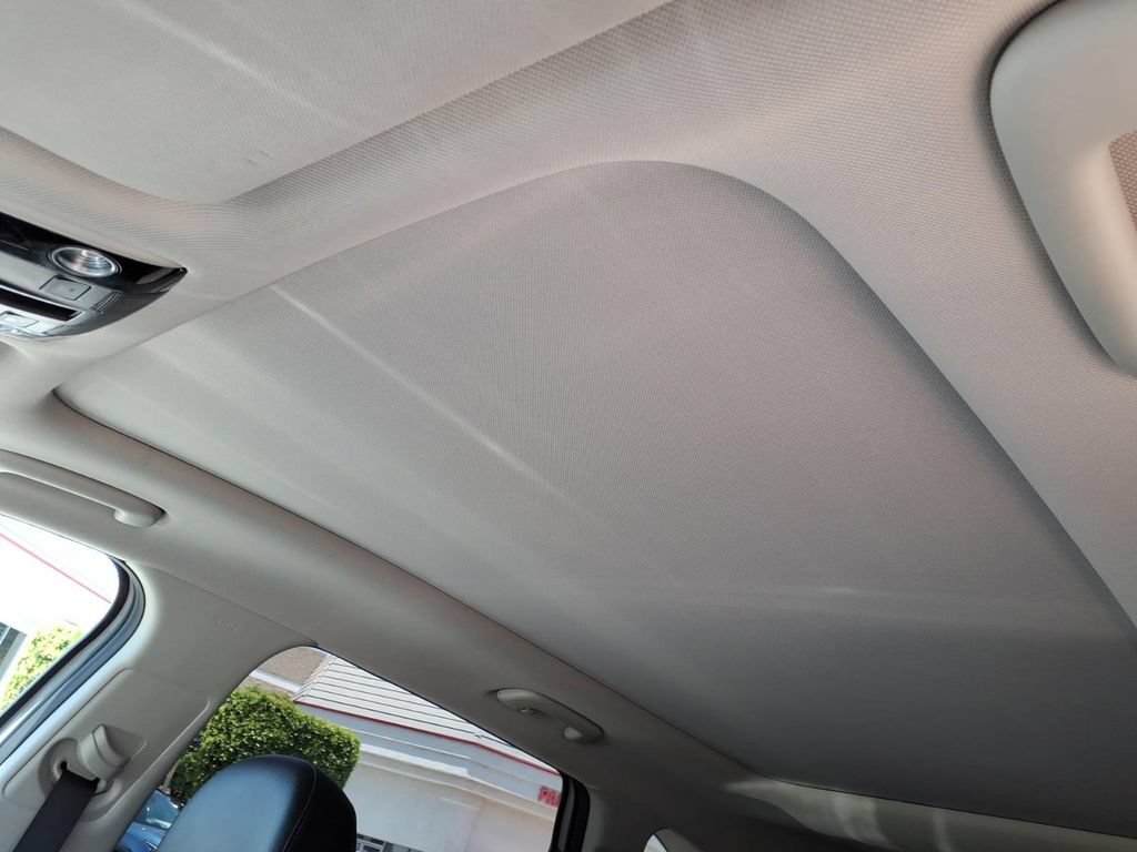 Certified 2023 Kia Sorento SX FWD image 16