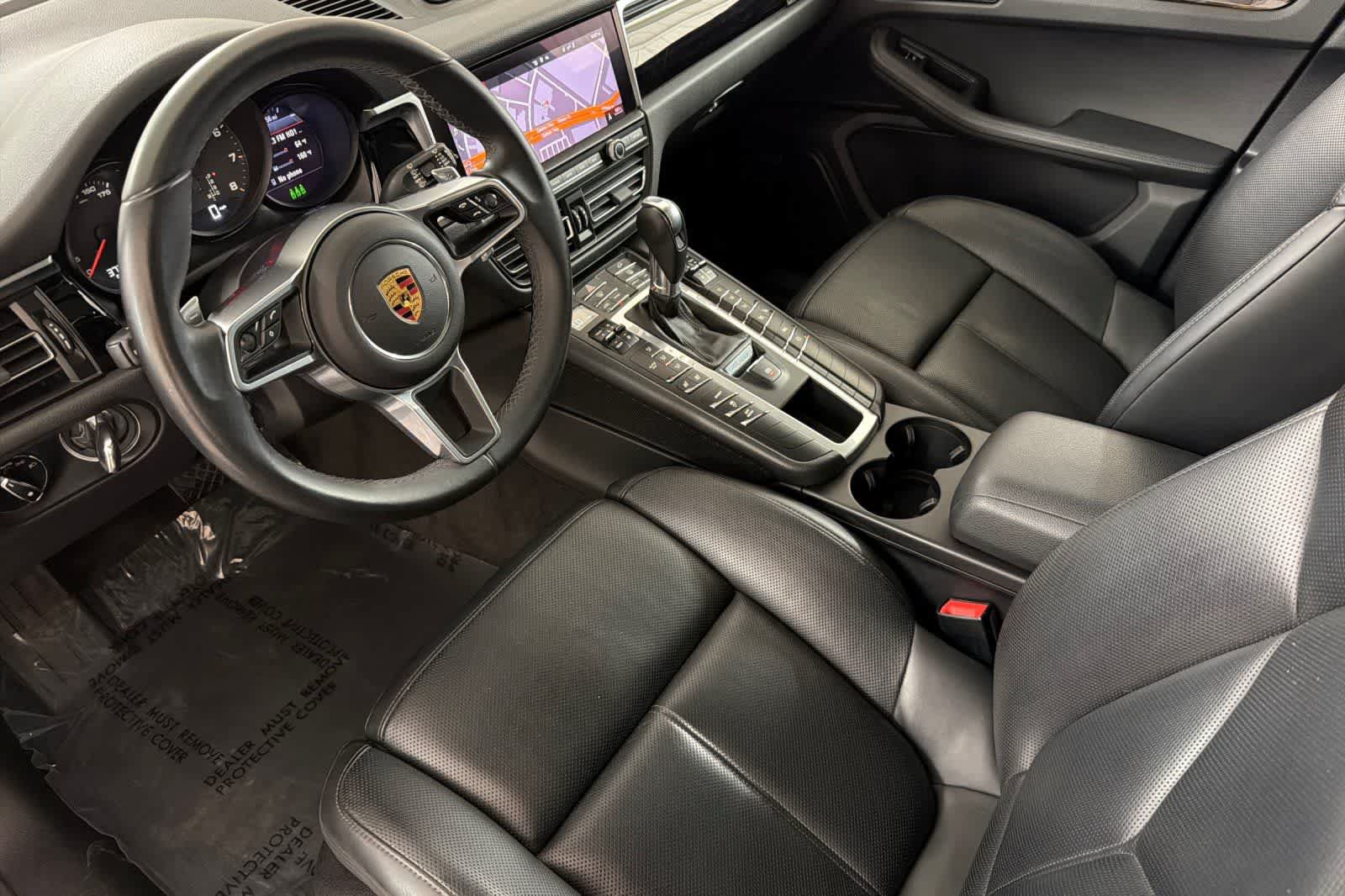 Used 2021 Porsche Macan w/ Premium Package Plus AWD/4WD image 11