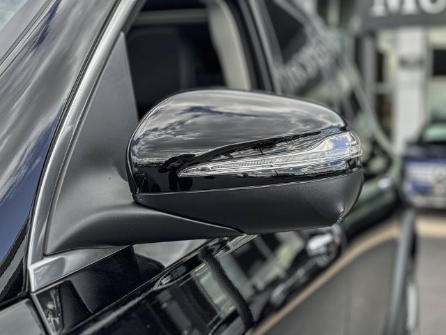 New 2026 Mercedes-Benz GLS 450 4MATIC image 15